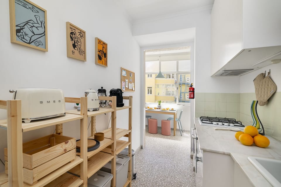 Apartment, 2 Bedrooms | Private kitchen | Electric kettle, toaster