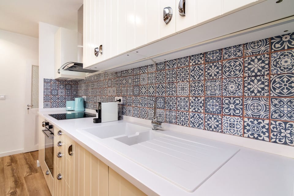 Apartment, 2 Bedrooms | Private kitchen | Electric kettle