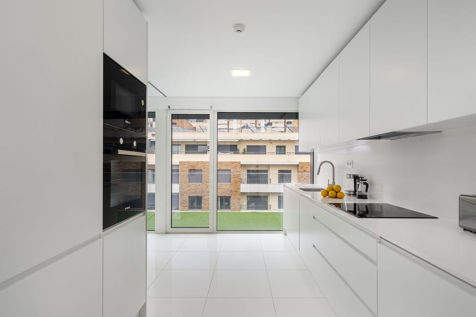 Apartment, 2 Bedrooms | Private kitchen | Electric kettle, toaster