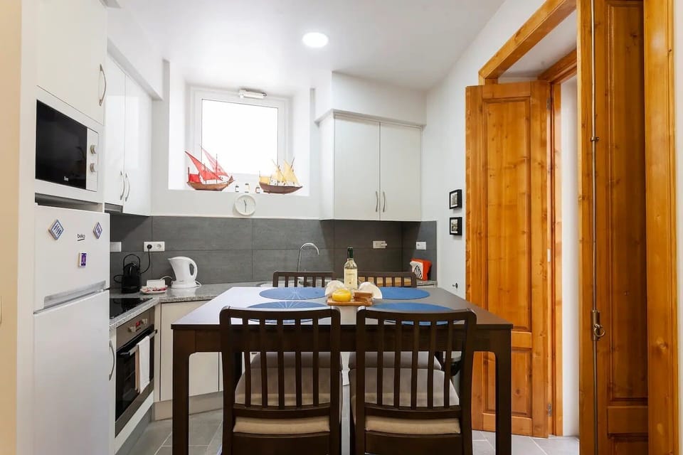Apartment, 2 Bedrooms | Private kitchen | Electric kettle