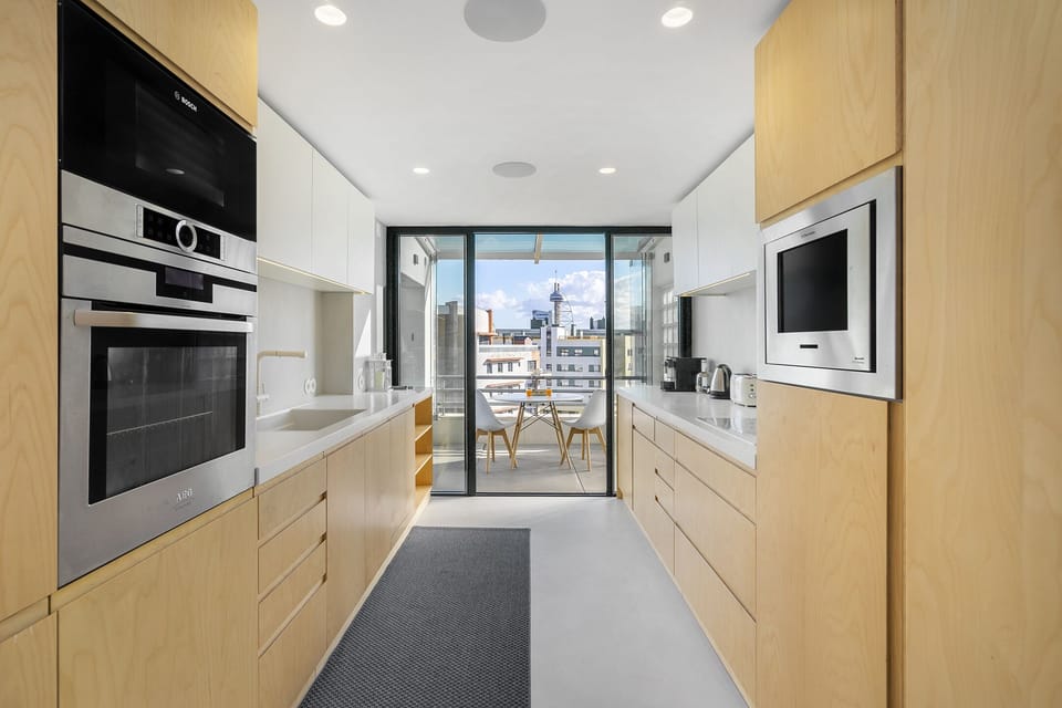 Apartment, 1 Bedroom | Private kitchen | Electric kettle, toaster