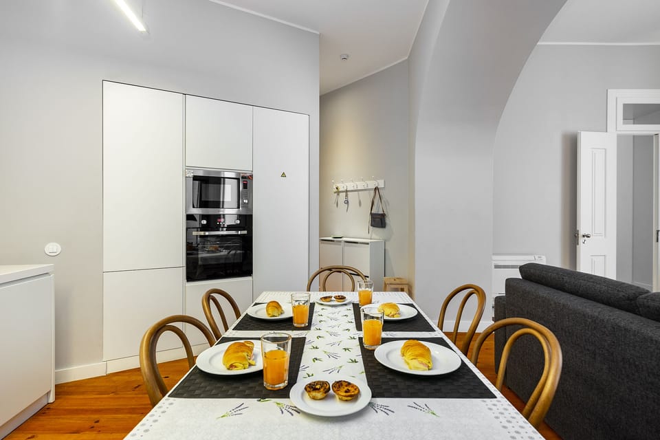 Apartment, 2 Bedrooms | Private kitchen | Electric kettle, toaster