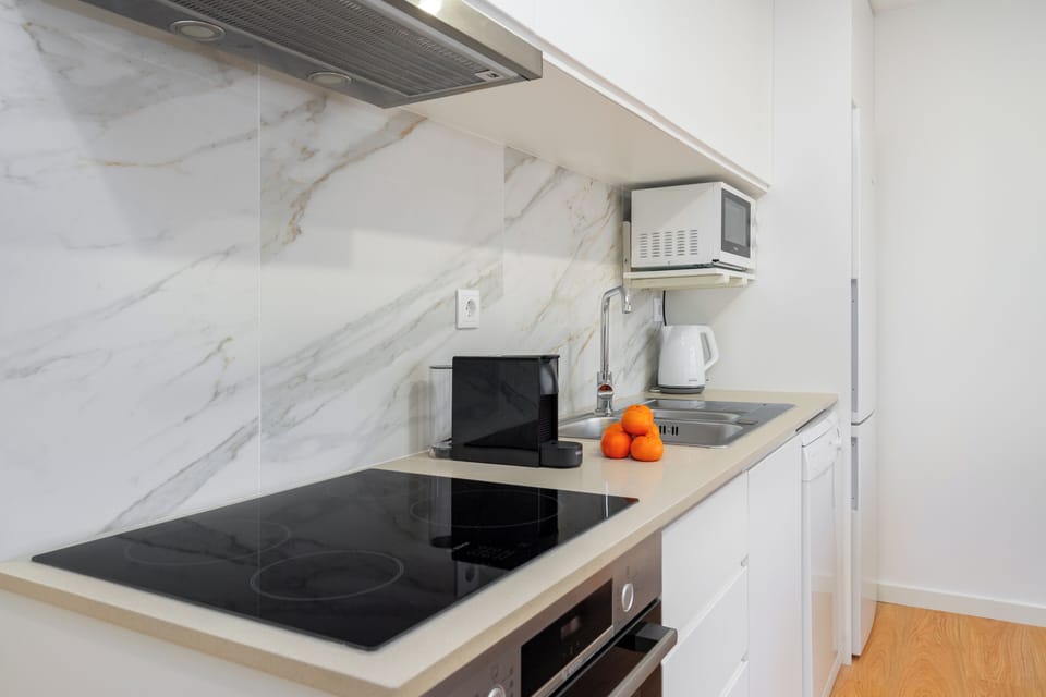 Apartment, 2 Bedrooms | Private kitchen | Electric kettle