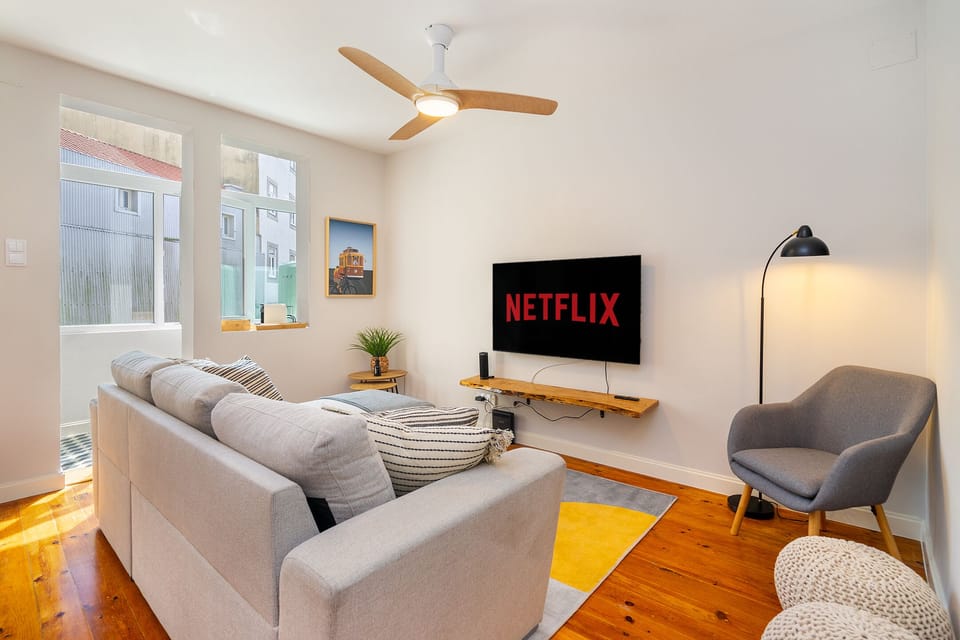 Apartment, 2 Bedrooms | Living area