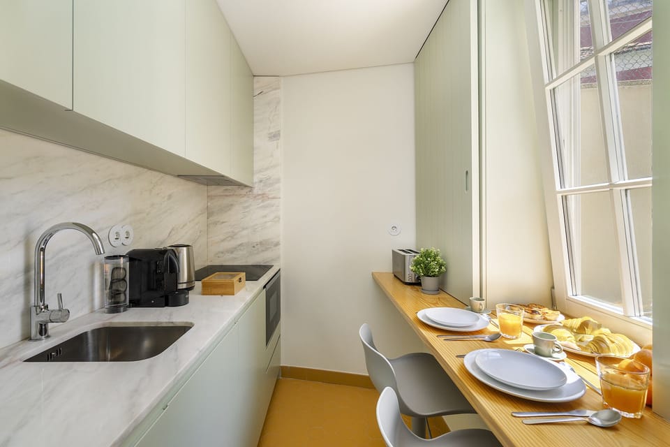Studio | Private kitchen | Fridge, electric kettle, toaster