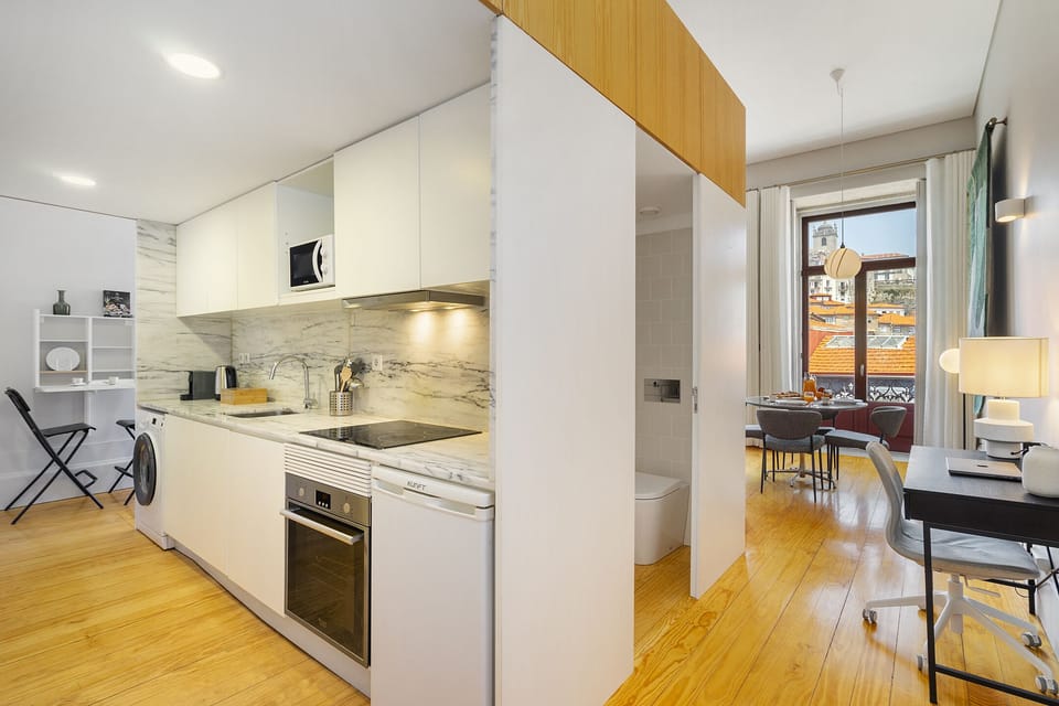 Studio | Private kitchen | Fridge, electric kettle, toaster