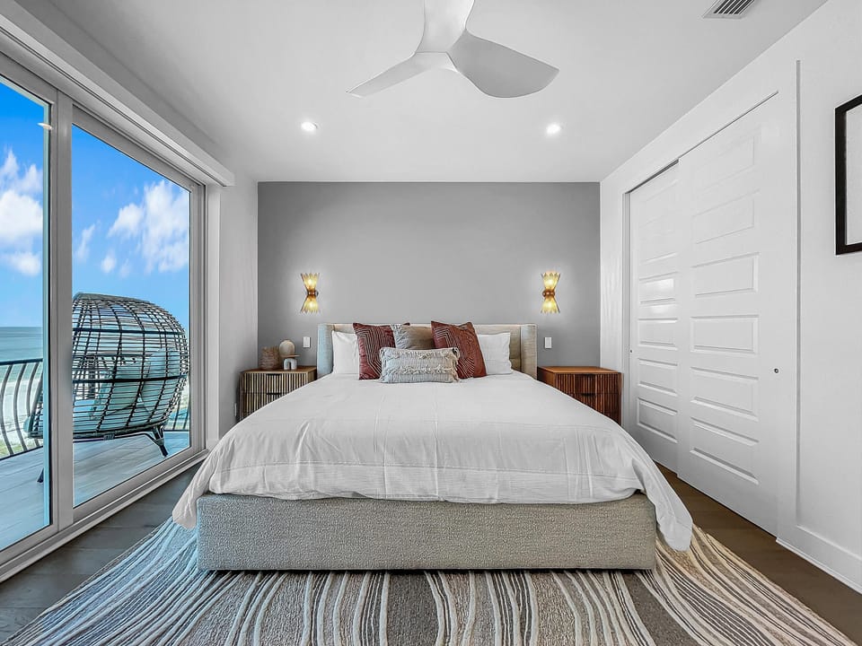 7baf983a-550a-4cae-9c14-f3b8f9104ef9