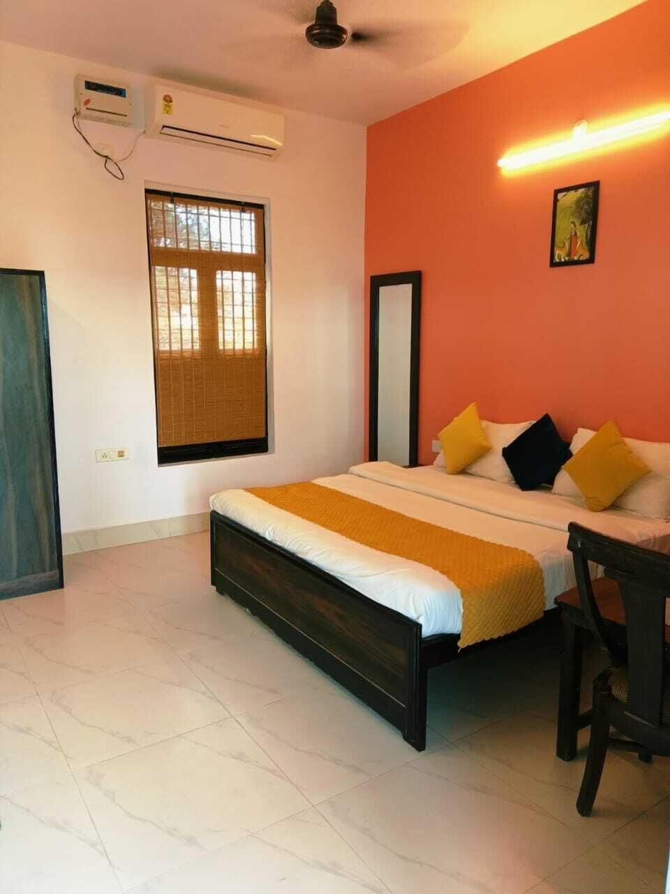 Deluxe Double Room | Desk, laptop workspace, free WiFi