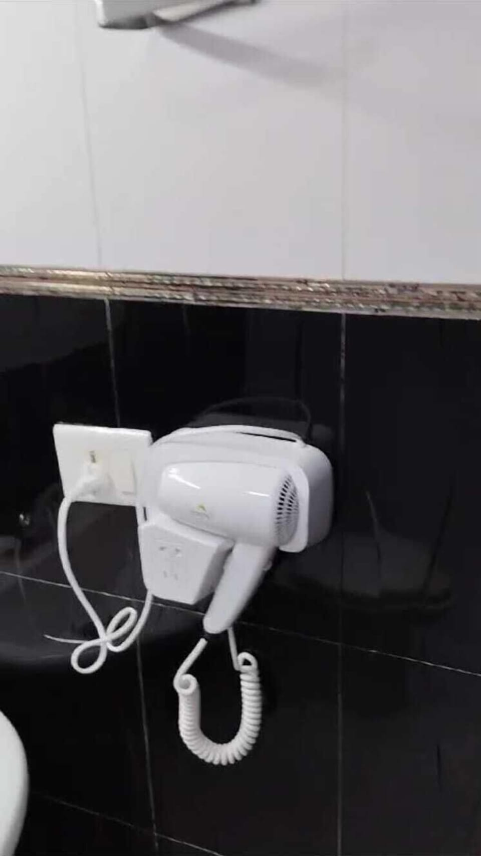 Deluxe Double Room | Bathroom amenities | Free toiletries, hair dryer, towels, soap