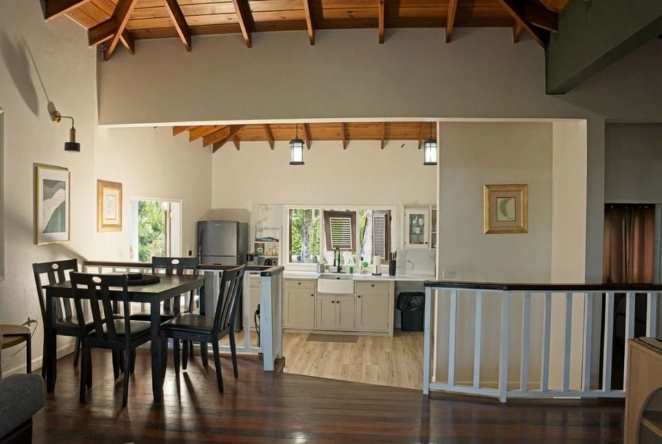 Living room - Kitchen