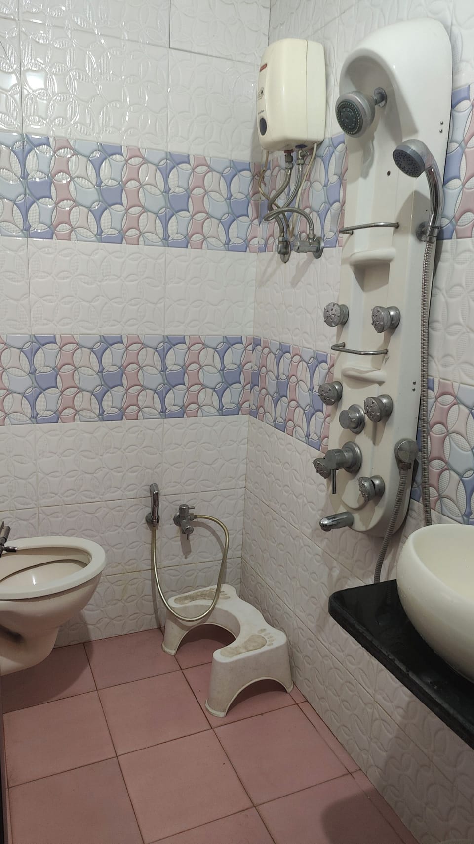 Shower, towels