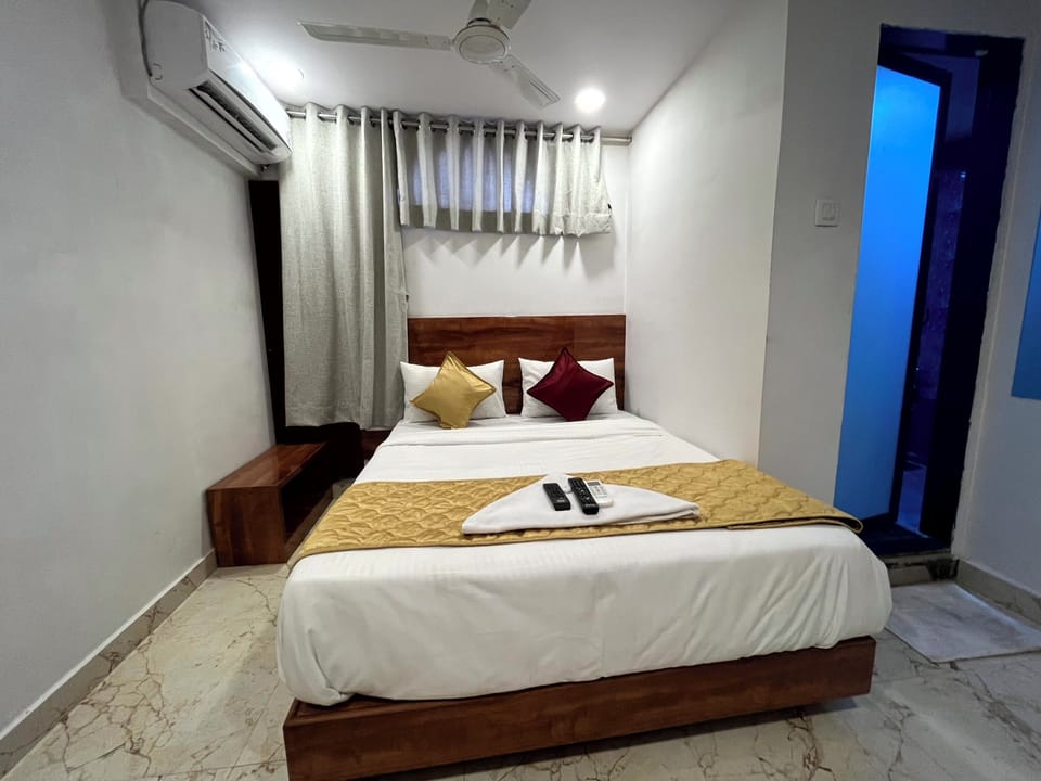 Deluxe Double Room | Soundproofing