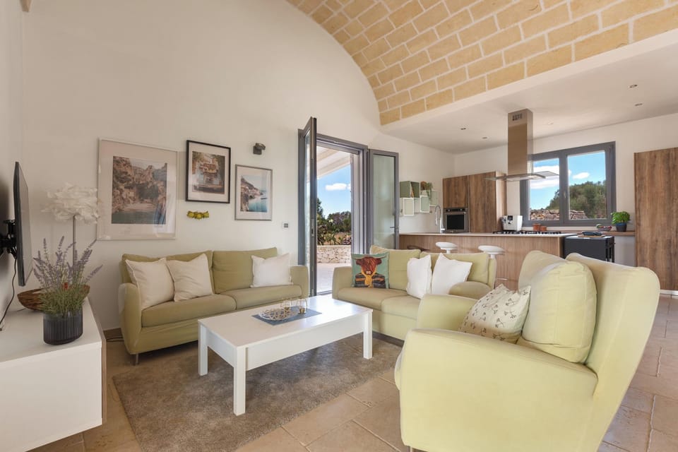 Villa | Living area | Flat-screen TV