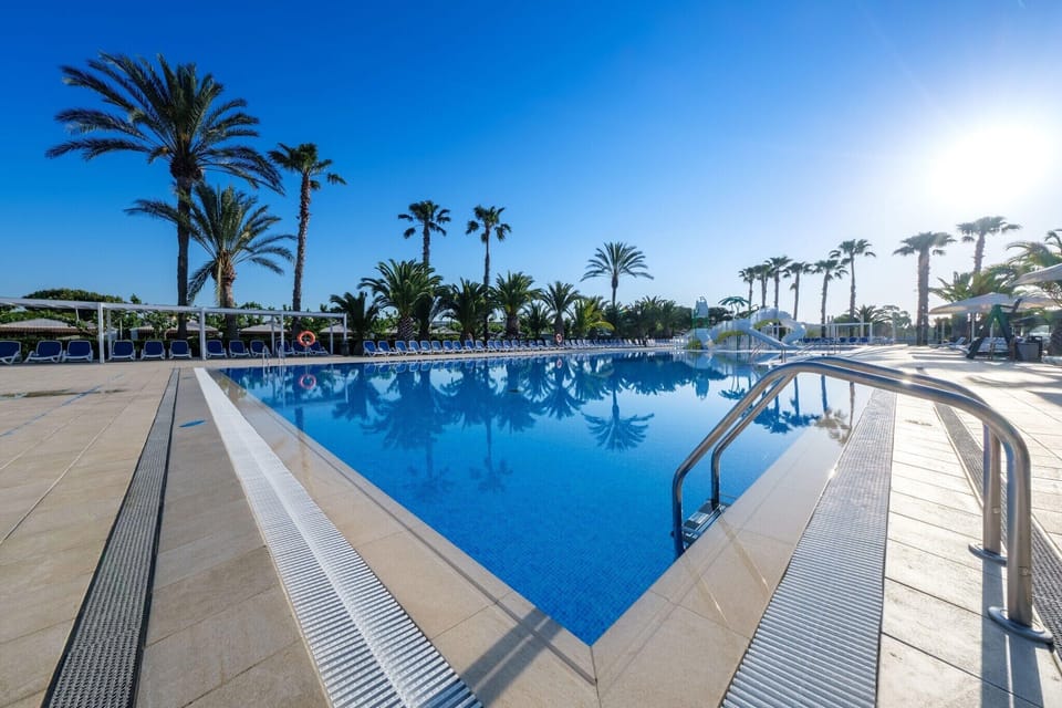 Holiday Home Swimming Pool