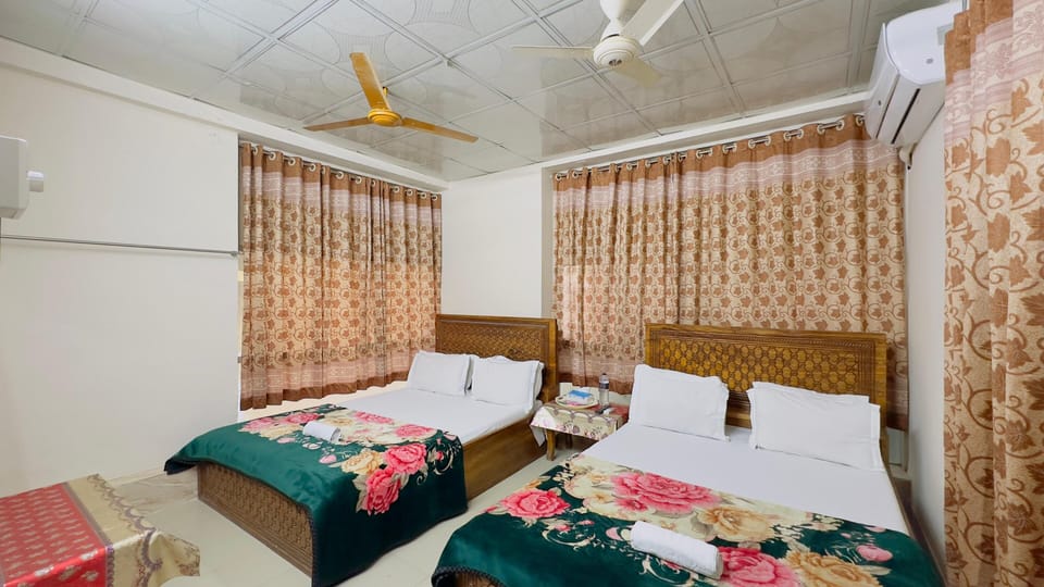 Family Room | Premium bedding, free WiFi, bed sheets