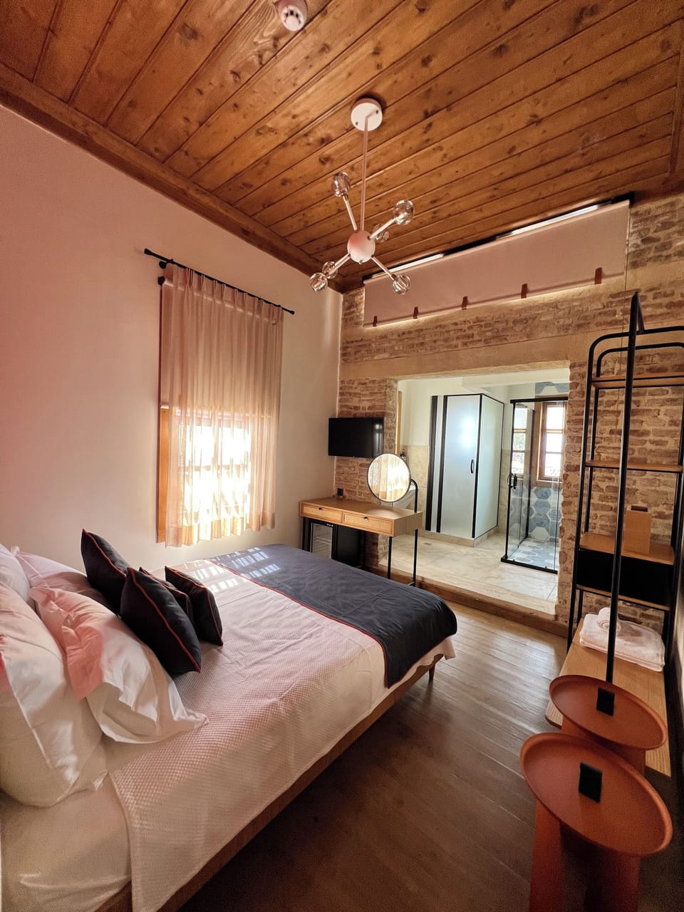 Deluxe Room | Premium bedding, memory foam beds, minibar, in-room safe