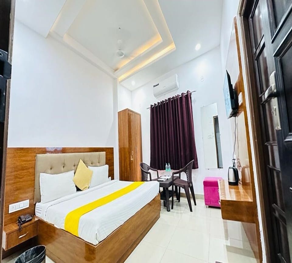 Deluxe Room | Free WiFi