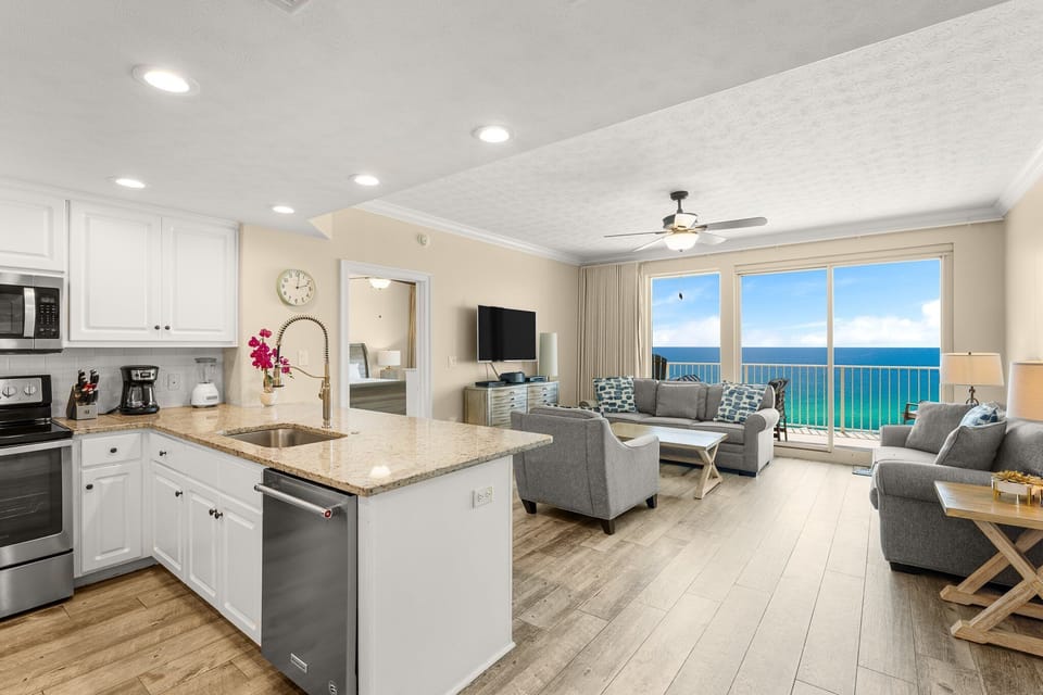 9-web-or-mls-5004-thomas-dr-1108