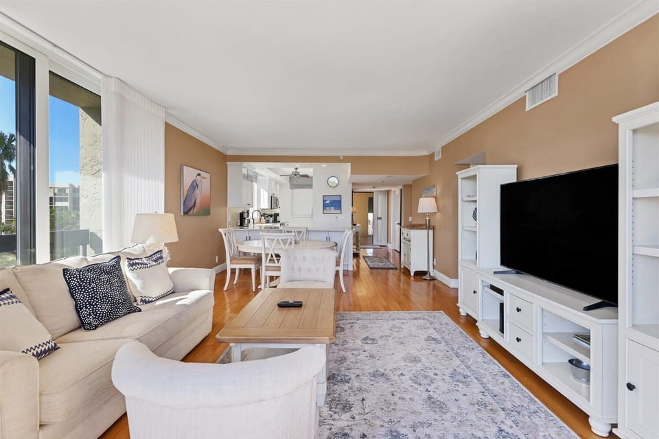 Beachplace 11-401 by FVC - Living Room and Dining