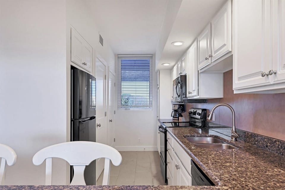 Beachplace 2-202 by FVC - Kitchen