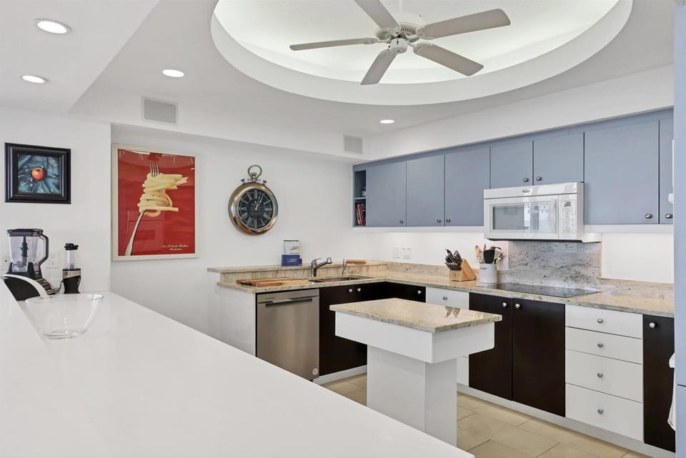 Grand Bay 336 by FVC - Kitchen