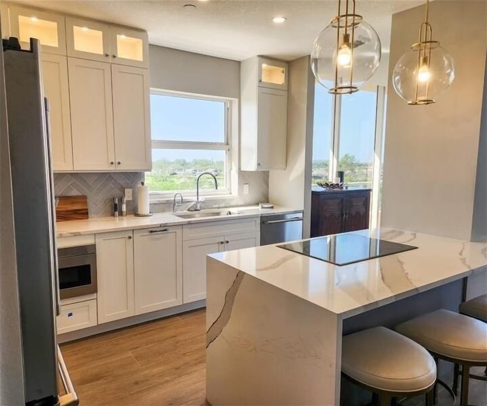 Grand Bay 642 kitchen