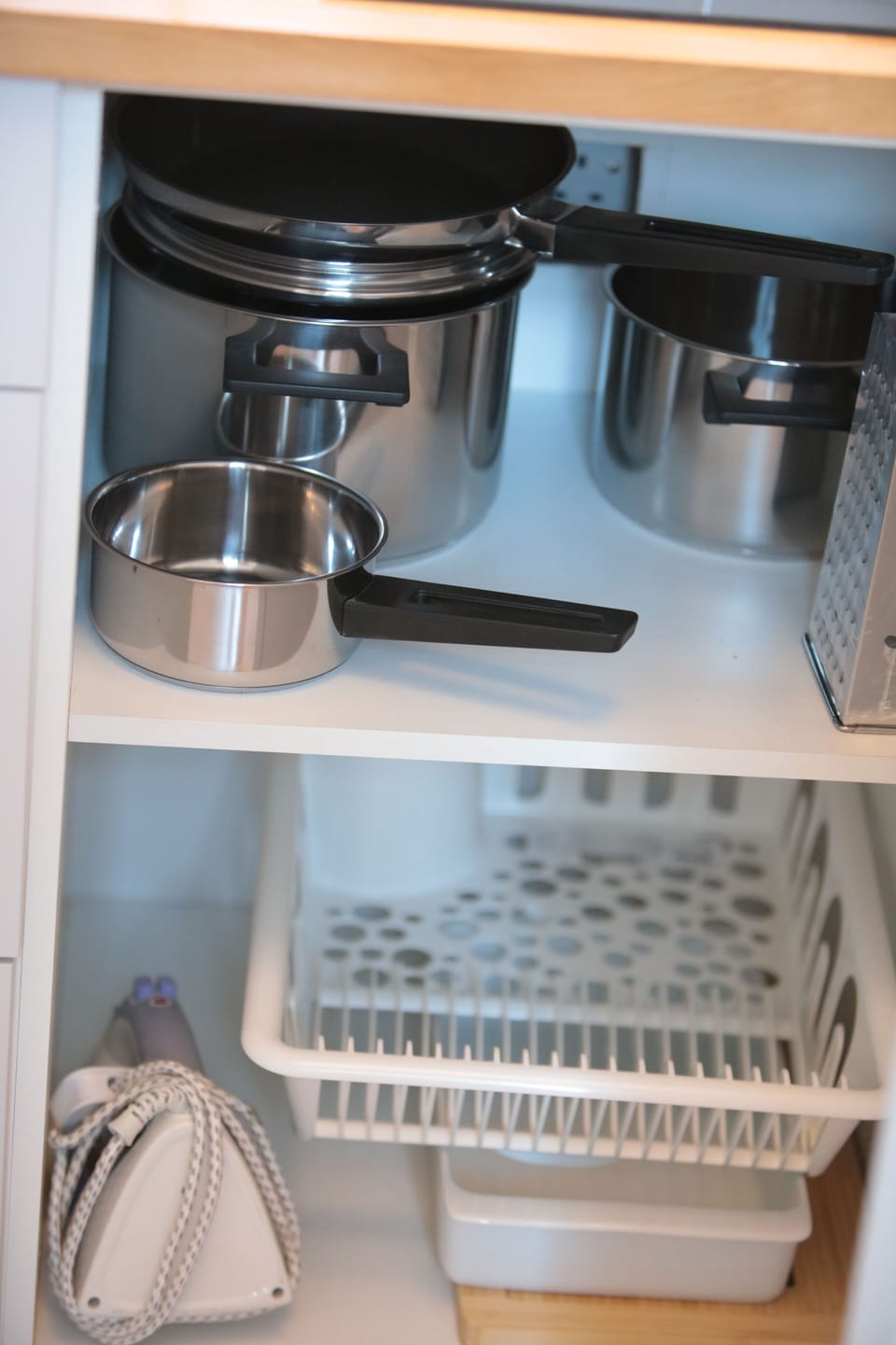 Studio | Private kitchen | Microwave, stovetop, electric kettle, toaster