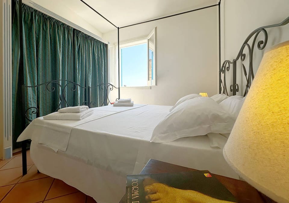 Basic Duplex, Sea View | 1 bedroom, free WiFi