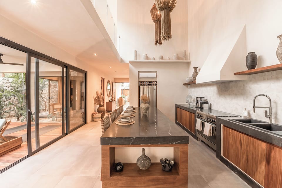 Fully equipped kitchen