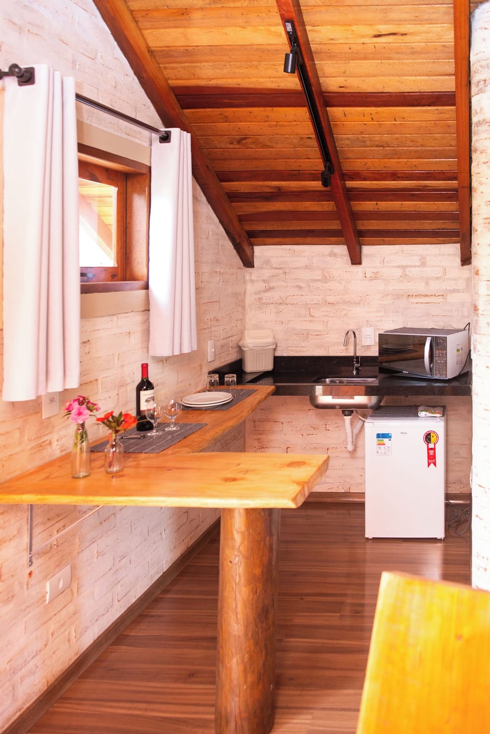 Chalé IV com hidromassagem e vista para as montanhas | Private kitchen | Mini-fridge, microwave