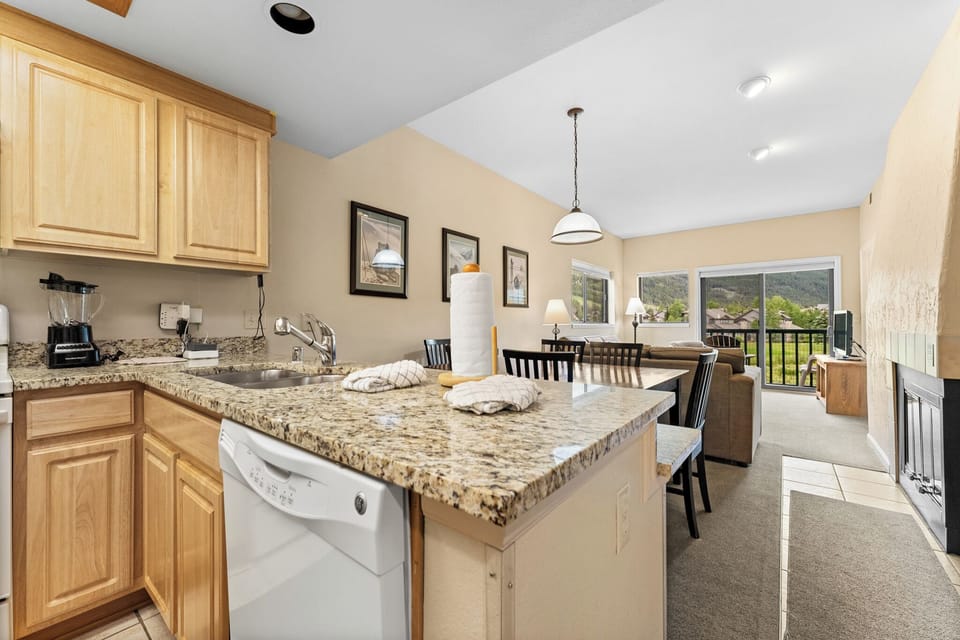 Condo (1 Bedroom) | Front of property