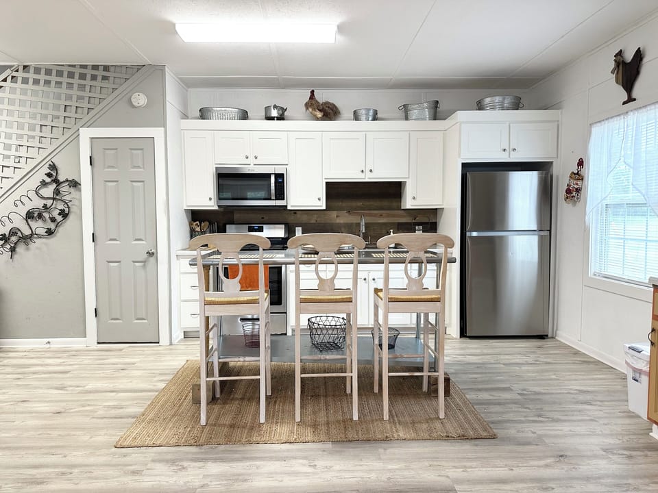 Full kitchen just like home