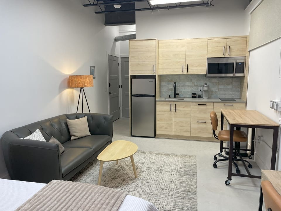 King Bedroom Suite 3/C with Sofa & Kitchenette