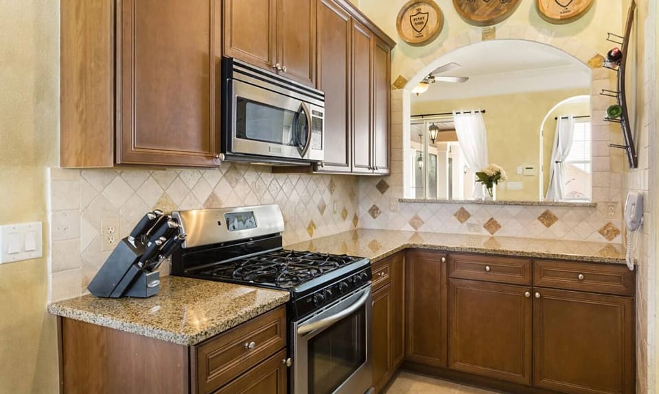This kitchen will certainly be a favorite for those who love to cook
