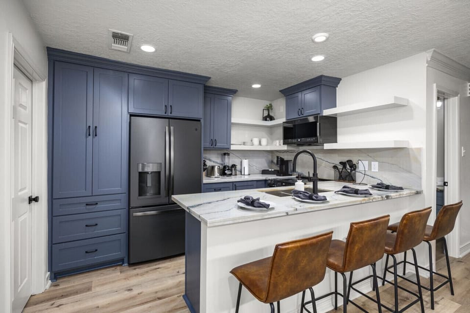 Fully remodeled kitchen, great for preparing and gathering for meals
