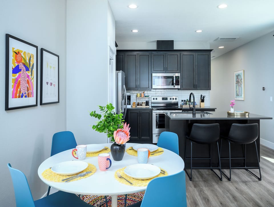 Dining Area | Open to Kitchen & Eating Bar | Fully Stocked Kitchen