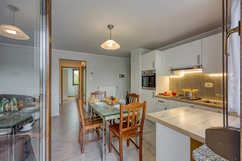 Kitchen and dining area