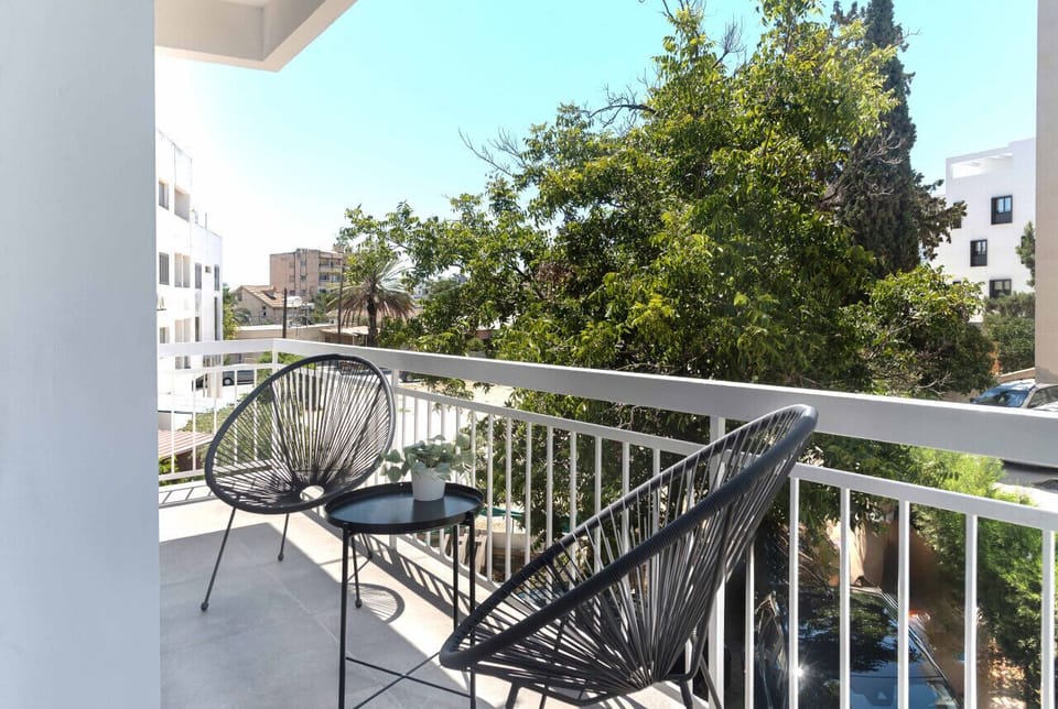 Relaxing Balcony!