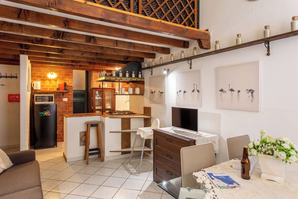 Electric kettle, toaster, highchair