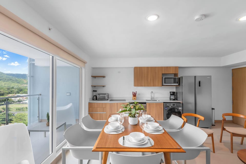 Full Dining Set