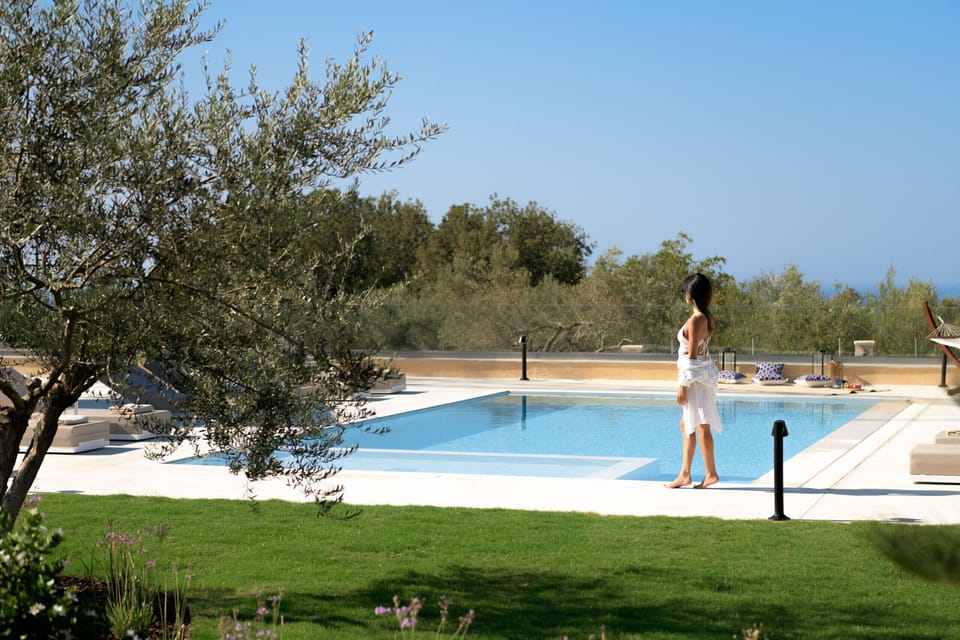 The lawn covered areas around the pool are perfect for children to play!