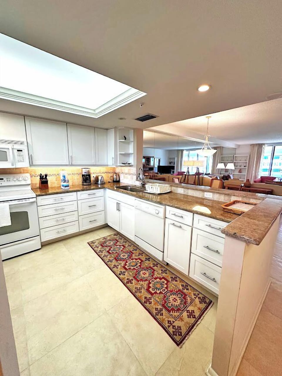 Players Club 305A kitchen