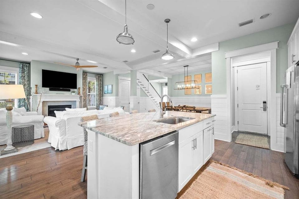 The kitchen come stocked with all your basics like paper towels and dish soap making check in day a little less stressful