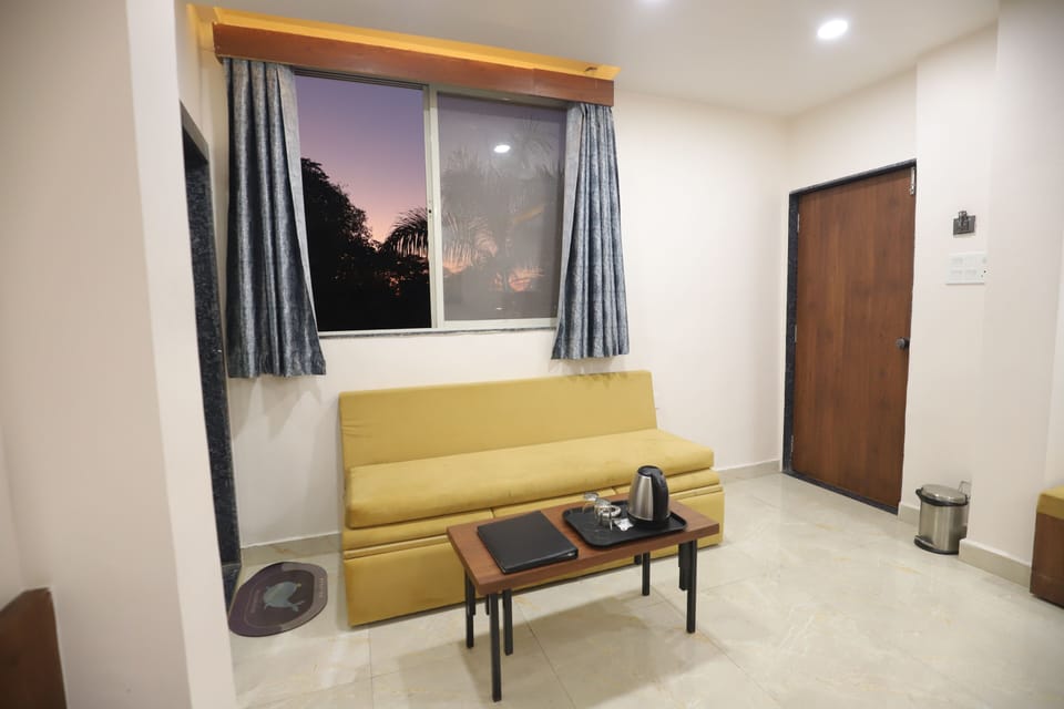 In-room safe, desk, laptop workspace, blackout drapes