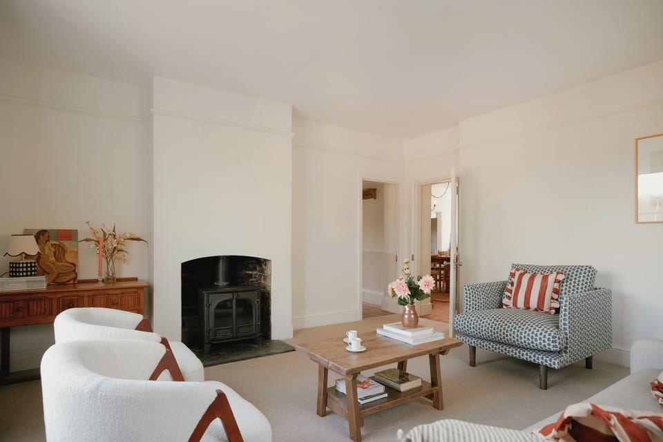 House, Patio, Garden View | Living area | Flat-screen TV, fireplace