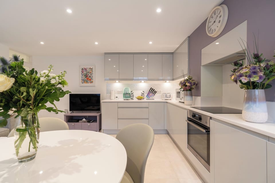 House | Private kitchen | Electric kettle, toaster