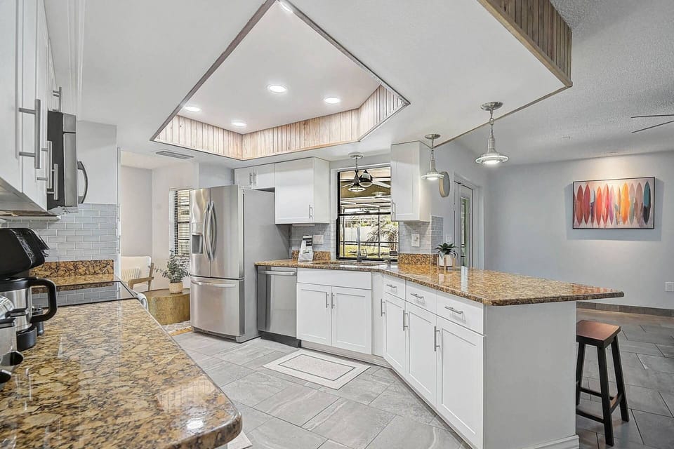 Fully stocked kitchen to enjoy healthy meals at home