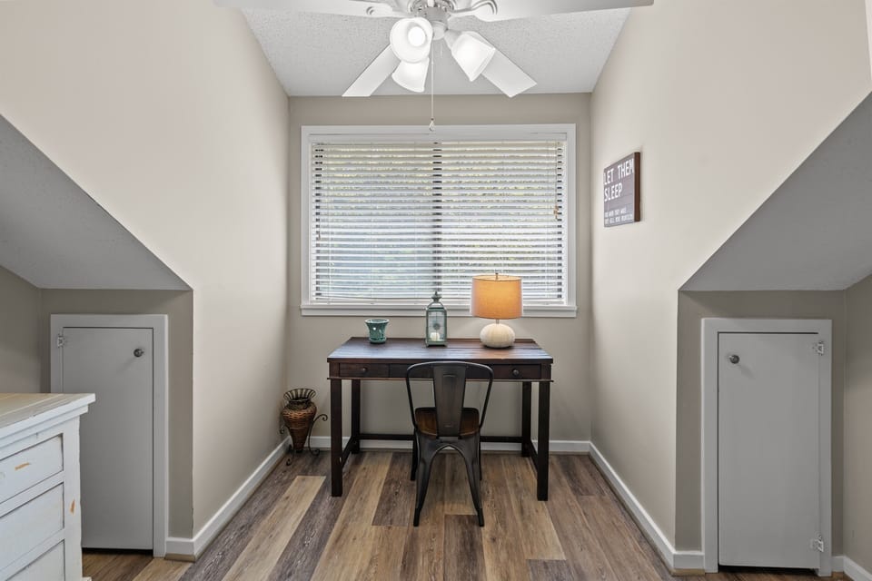 Work desk in Main Bedroom
