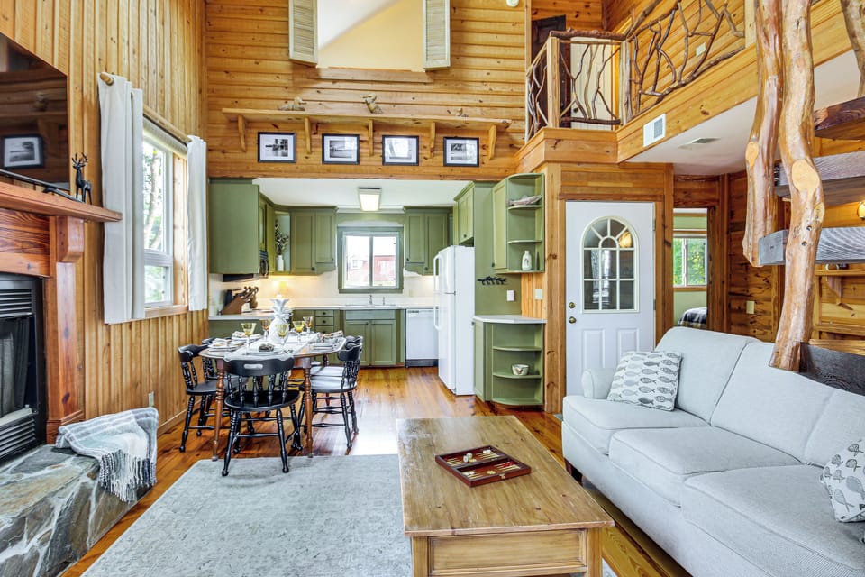 House (4 Bedrooms) | Interior