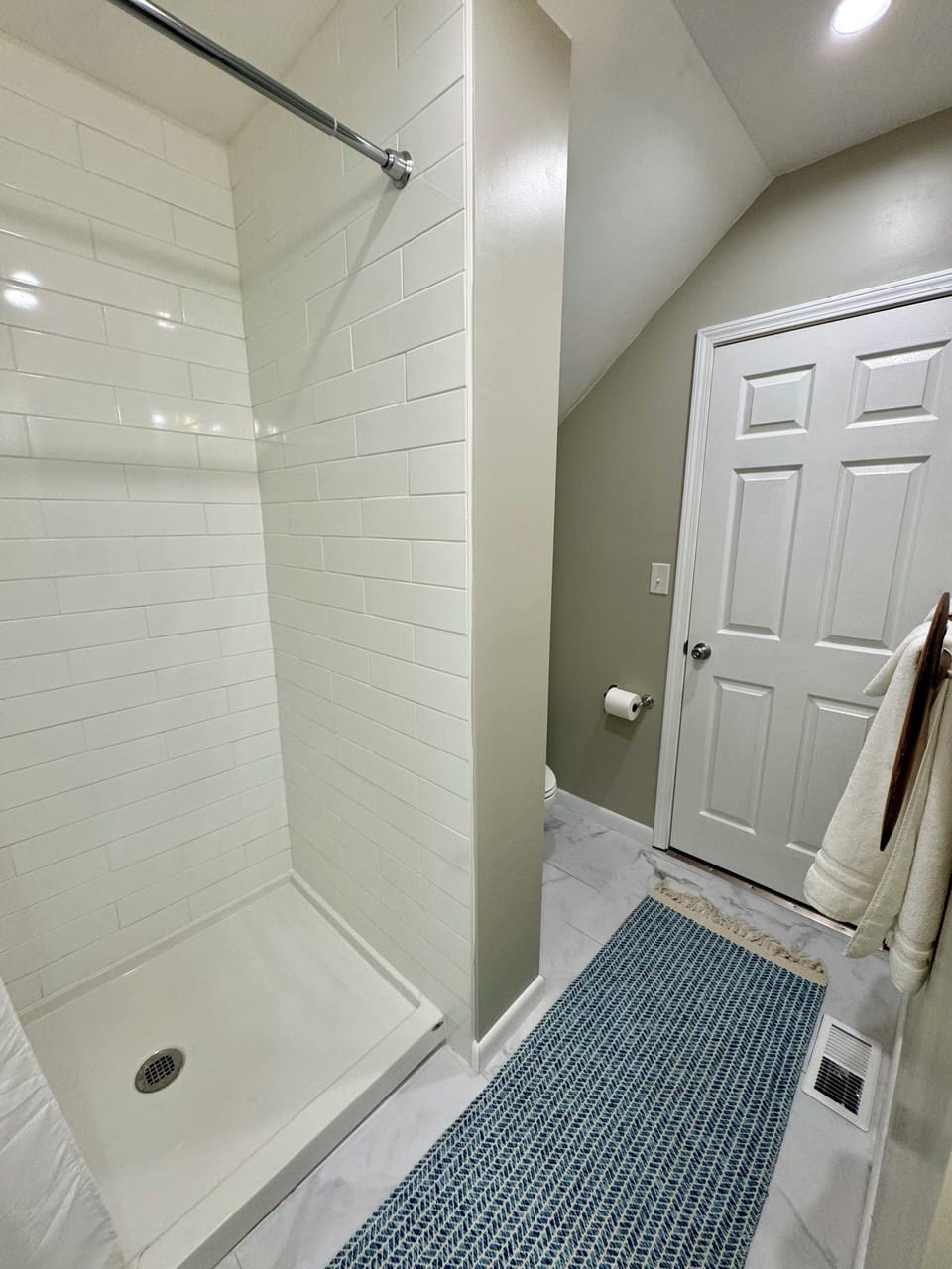 First floor bathroom 